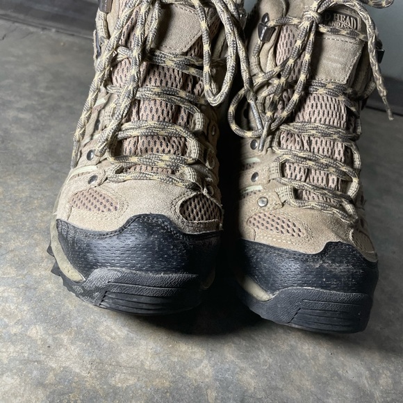 Red head front range shoes* - Picture 3 of 5